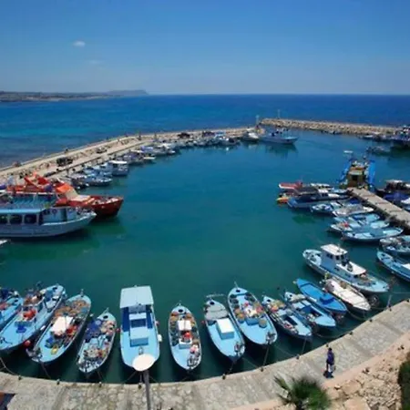 וילה The Ultimate 5 Star Holiday In With Private Pool And Close To The Beach 1305 פאראלימני