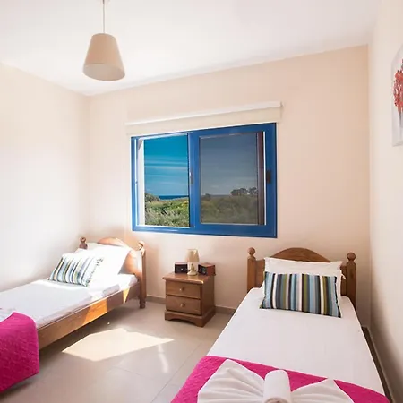 The Ultimate 5 Star Holiday In With Private Pool And Close To The Beach 1305