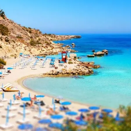 The Ultimate 5 Star Holiday In With Private Pool And Close To The Beach 1305 *