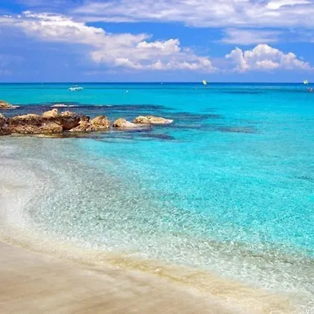 The Ultimate 5 Star Holiday In With Private Pool And Close To The Beach 1305 *