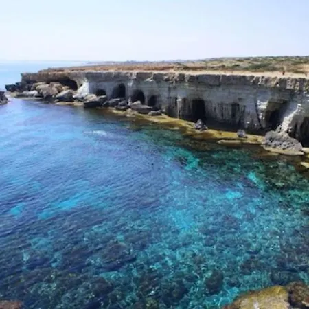 The Ultimate 5 Star Holiday In With Private Pool And Close To The Beach 1305