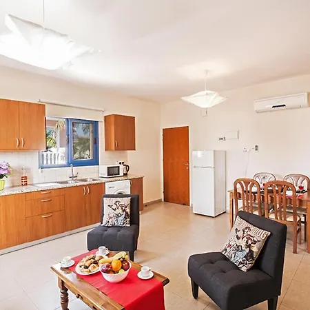 The Ultimate 5 Star Holiday In With Private Pool And Close To The Beach 1305 Villa Paralimni